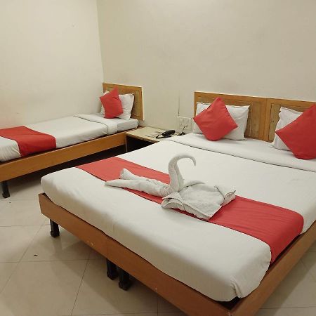 Hotel Wayfare シルディ エクステリア 写真